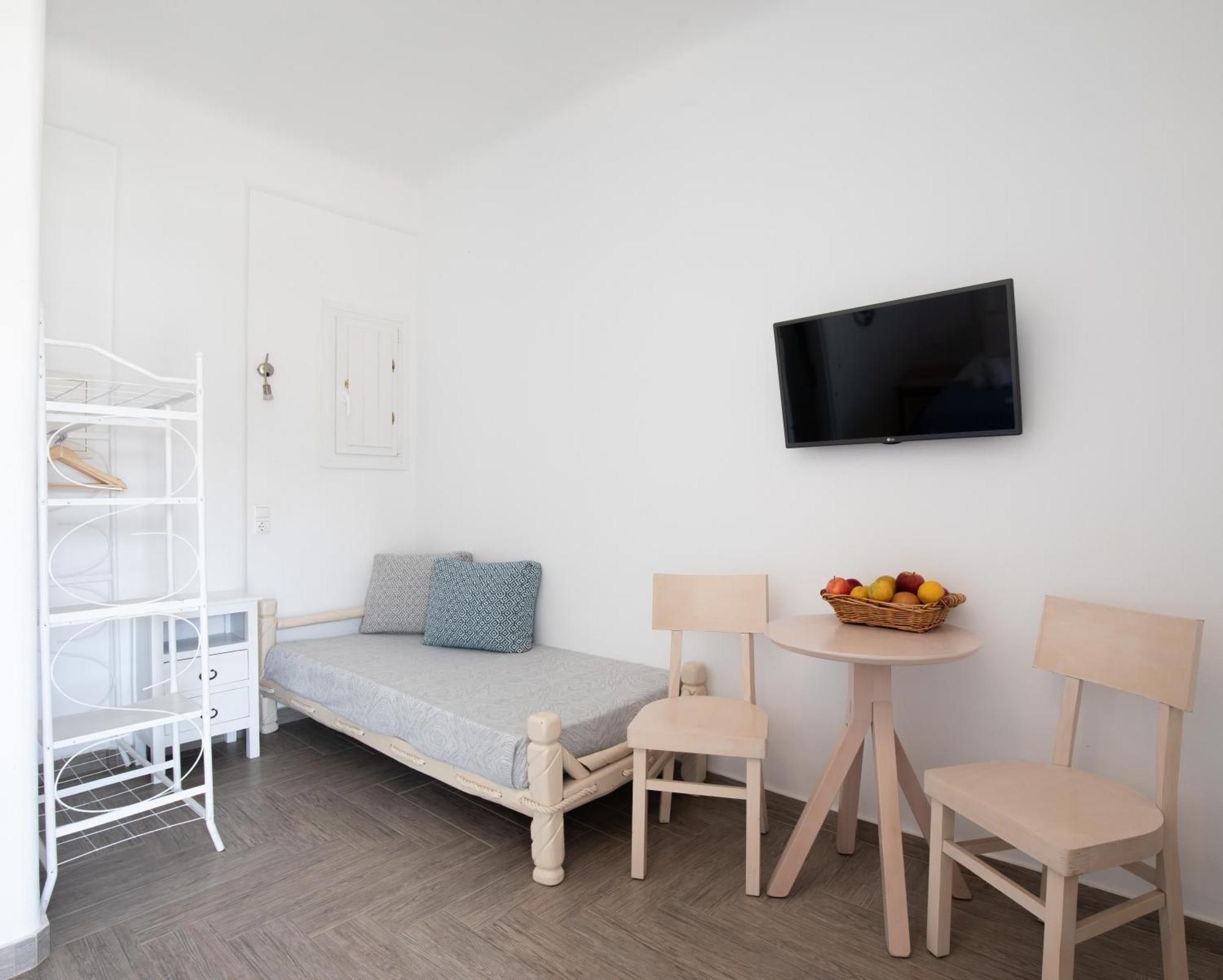 Apartahotel Alexandros Mykonos 2*
