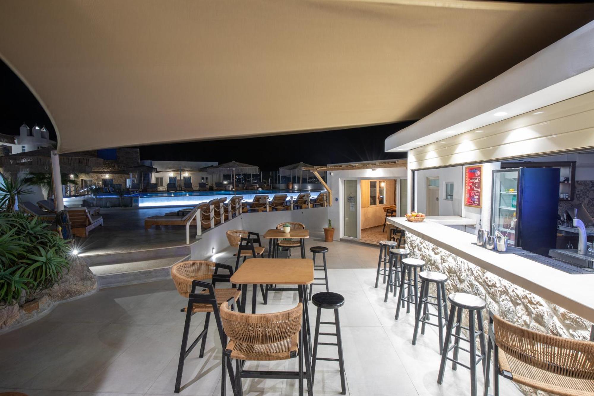 Apartahotel Alexandros Mykonos 2*